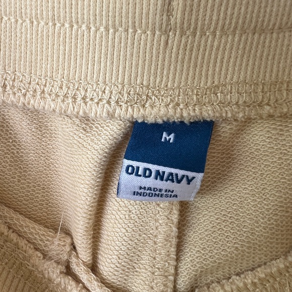 High Waisted Old Navy Lounge Shorts Medium - Picture 3 of 3